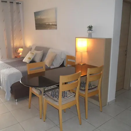Nissi Area,ground Floor Flat, Free Internet Appartement Agia Napa
