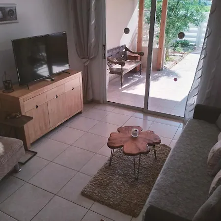 Appartement Nissi Area,ground Floor Flat, Free Internet